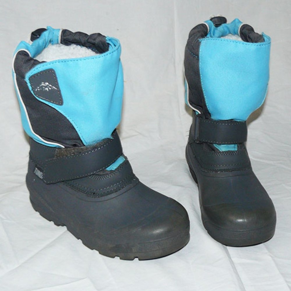 Girls Tundra winter boots, Size 3, Acceptable Condition